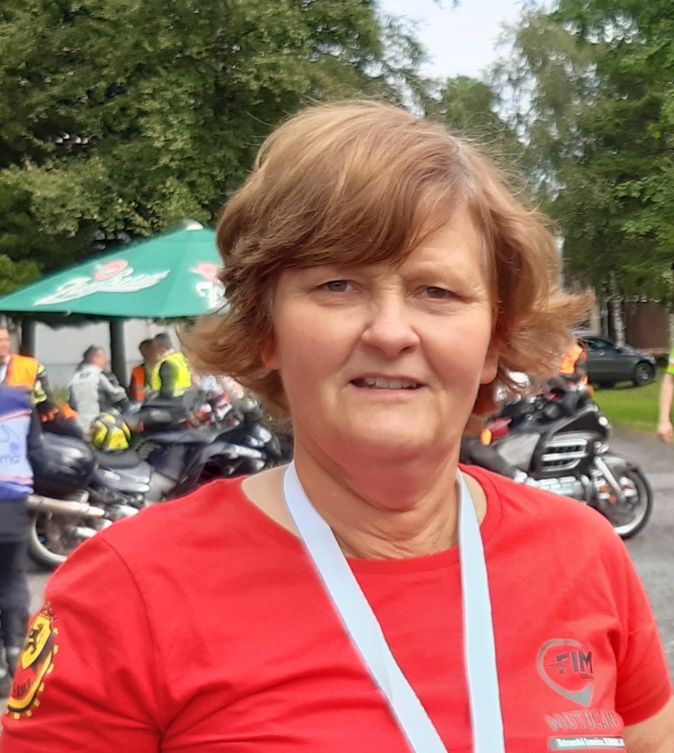 Annie Vanhove: vanhove.annie@outlook.com -                      secretariaat.kvamc-gijverinkhove@outlook.com